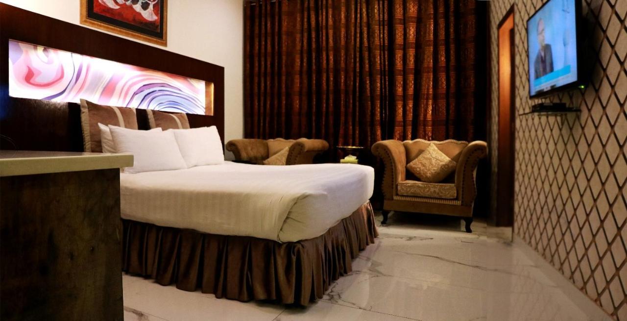 Hilton Suites Lahore Ngoại thất bức ảnh