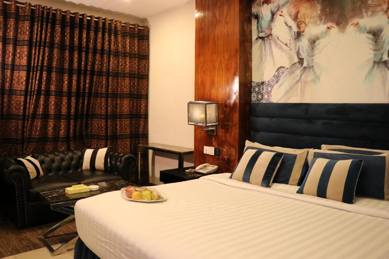 Hilton Suites Lahore Ngoại thất bức ảnh
