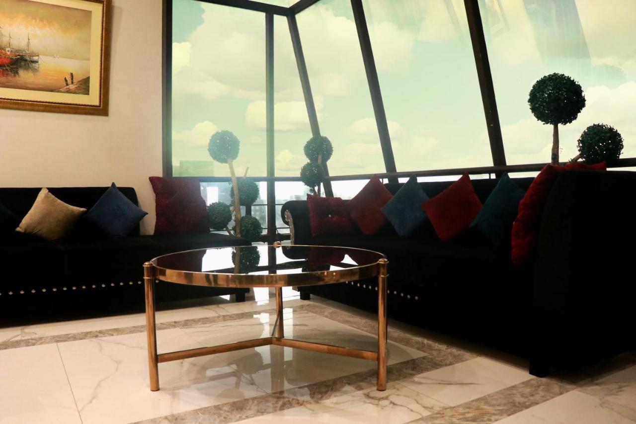 Hilton Suites Lahore Ngoại thất bức ảnh