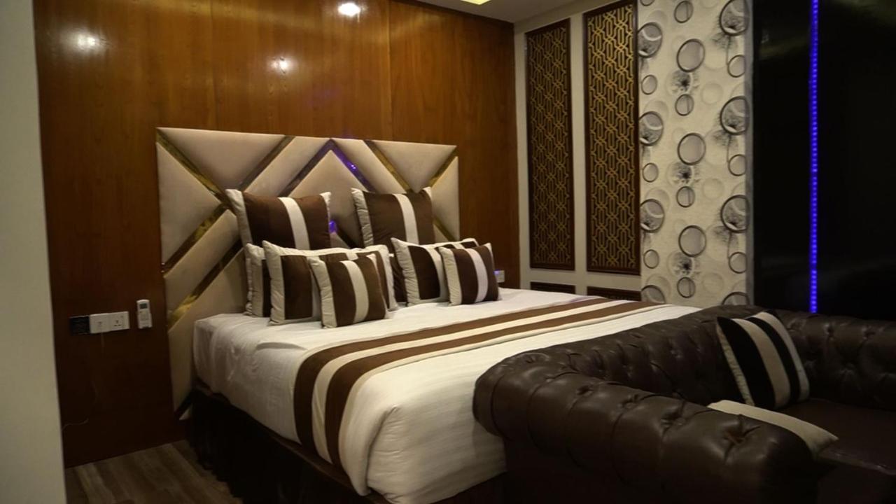 Hilton Suites Lahore Ngoại thất bức ảnh