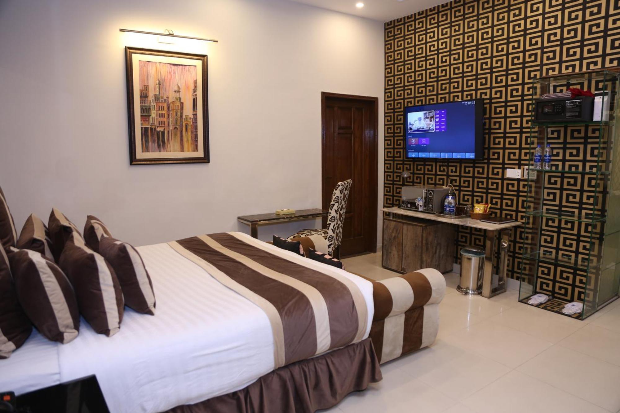 Hilton Suites Lahore Ngoại thất bức ảnh