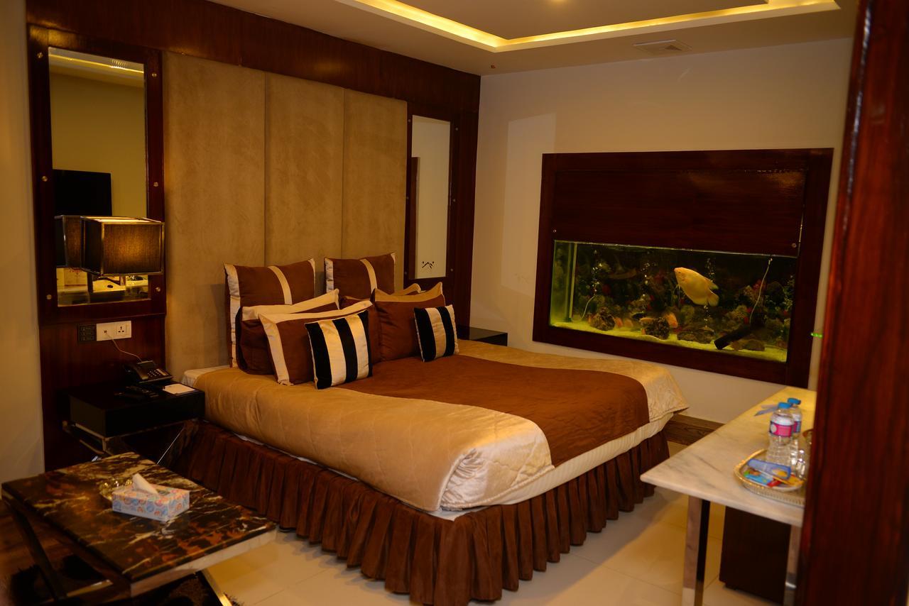 Hilton Suites Lahore Ngoại thất bức ảnh